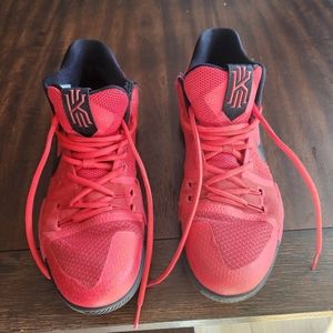 Nike Kyrie 3 "Three Point Contest" 852395-600 Candy Apple  US Men’s Size 9.5